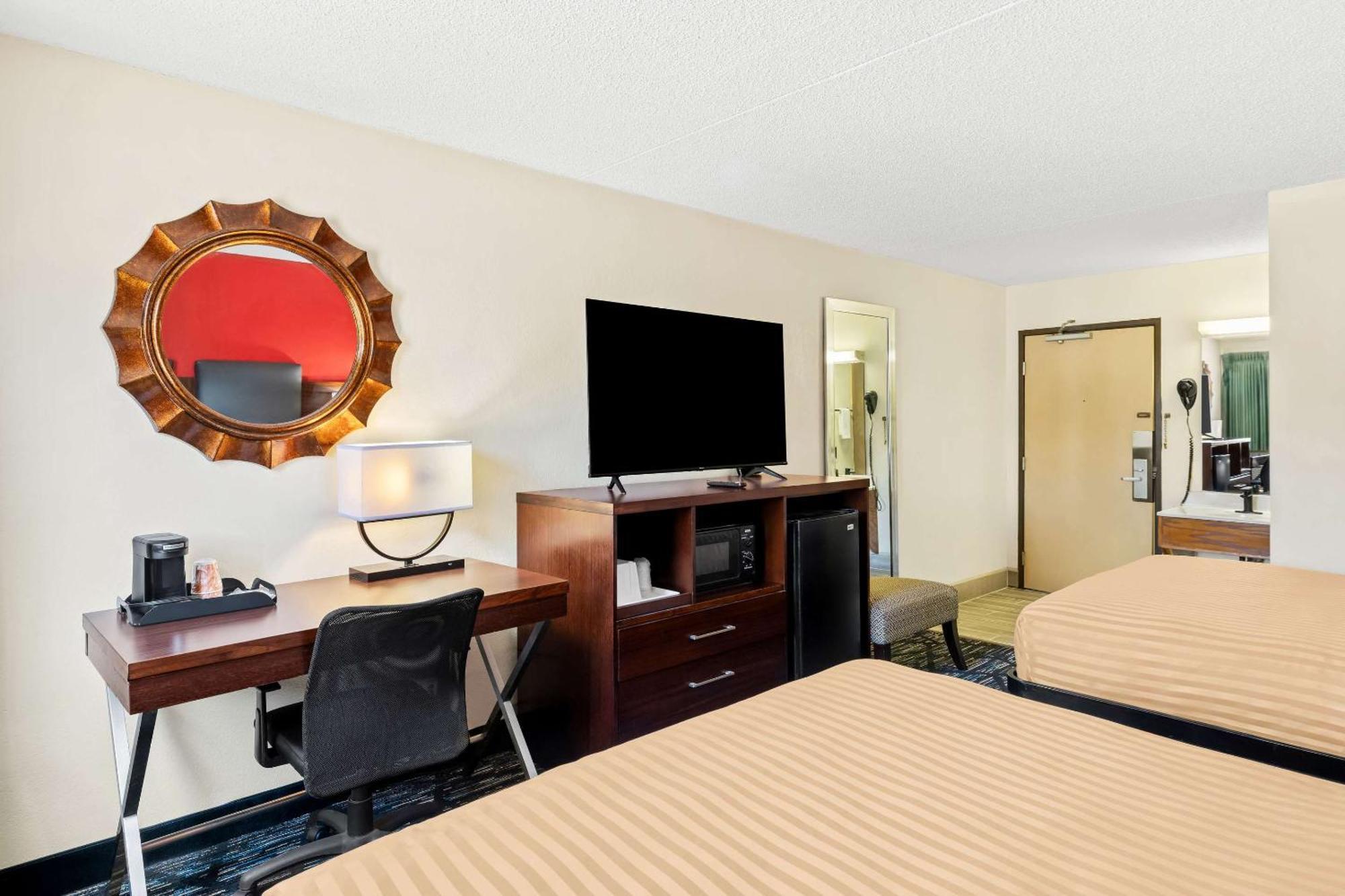 Econo Lodge Emporia Eksteriør bilde